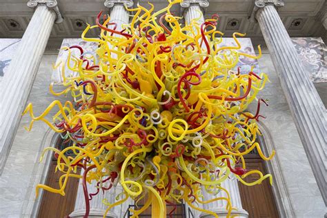 chully|The Colorful, Fantastical World of Dale Chihuly